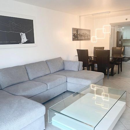 Le Frontenac Villa Sunny Isles Beach Exterior foto